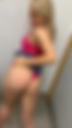 [OnlyFans.com] Elle Brooke (@ellebrookeuk)/19-05-28 4593394 PART 3 - BJ in the shopping centre public toilets, with cum in mouth and sw(..) 480x848.mp4